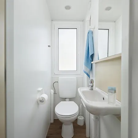 ホリデーパーク Albatross Mobile Homes On Bijela Uvala Mugeba