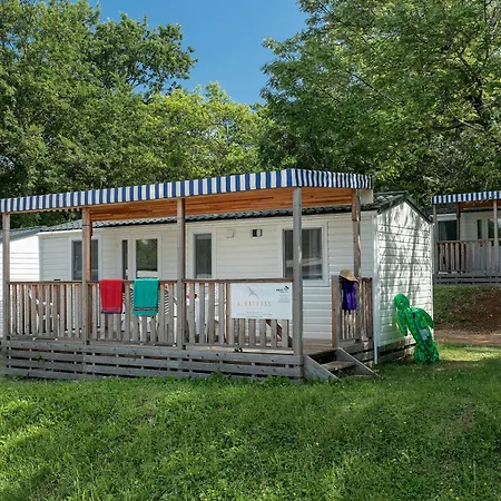 ホリデーパーク Albatross Mobile Homes On Bijela Uvala